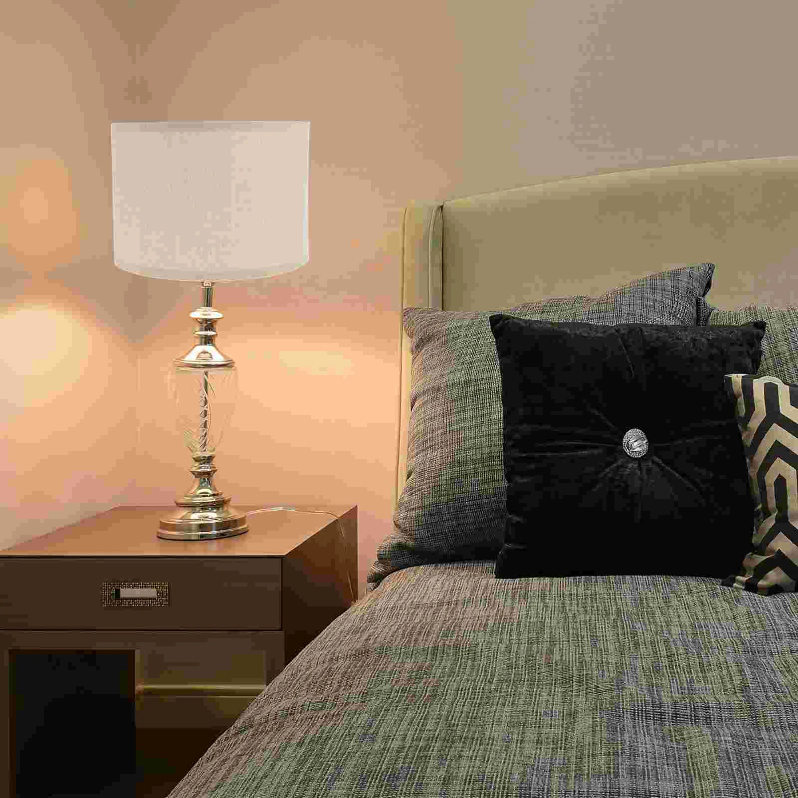 Текстилен лампа Бял полилей Хотелски лампа Лампа за лампи Селските лампиони под лампа PVC клип на лампа